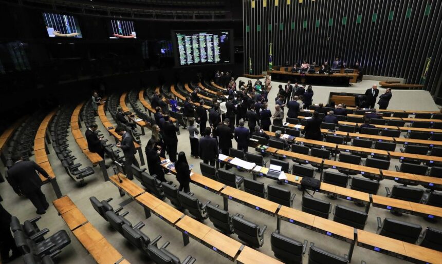 PGR solicita condenação de deputados do PL por corrupção e organização criminosa