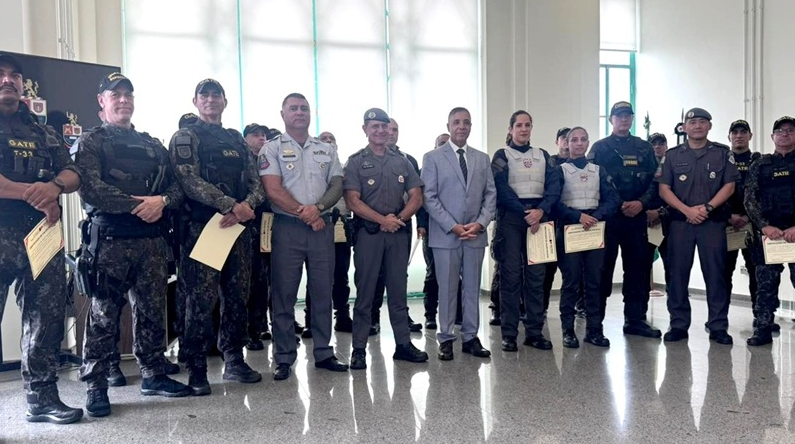 PMs do Gate são homenageados por impedir feminicídio em São Paulo