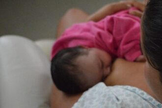 Policlínica Estadual de Formosa alerta sobre riscos da gravidez na adolescência