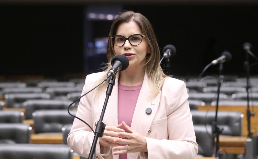 Projeto permite recebimento do BPC por responsável legal após morte do assistido