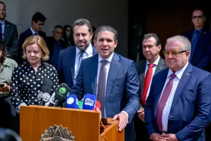 Regulamentação de trabalho por aplicativo pode ser votada em abril