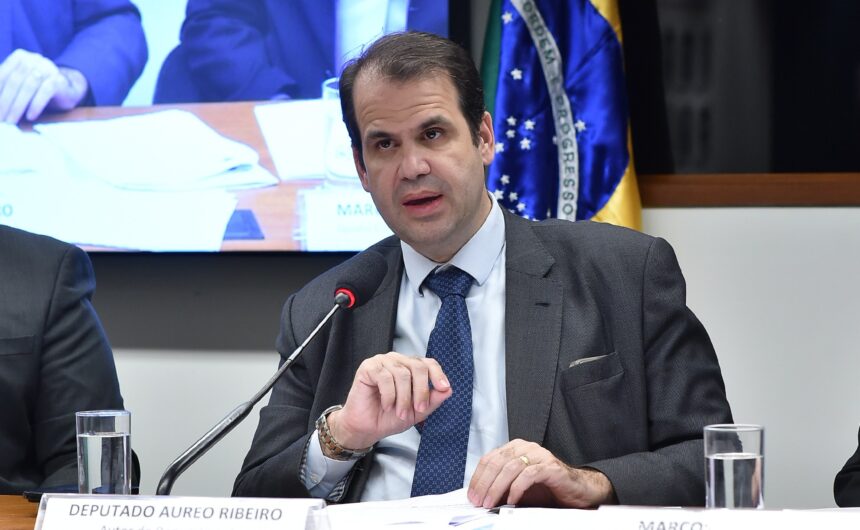 Relator propõe atualização do Código de Trânsito e aumento da fiscalização