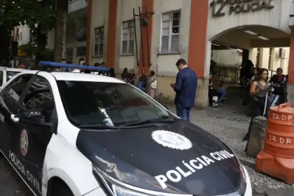 Terceiro envolvido no estupro coletivo de adolescente no Rio se entrega à polícia