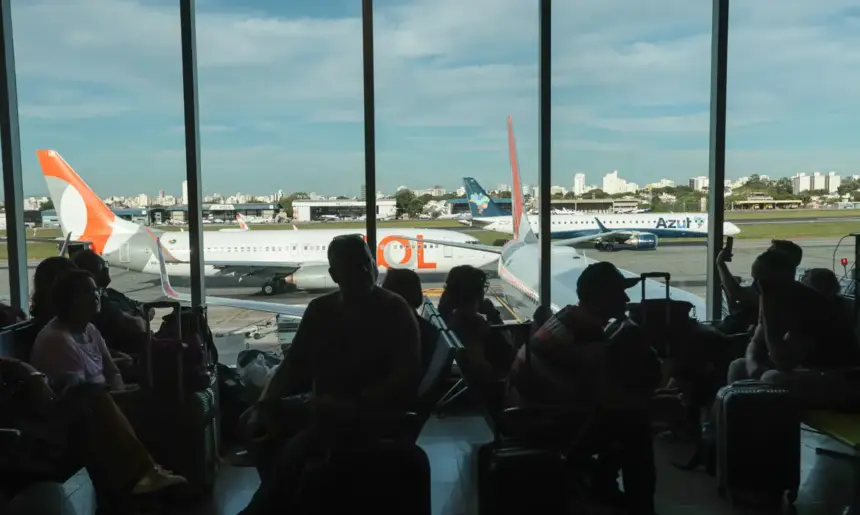 Toffoli esclarece suspensão de ações sobre indenizações por cancelamento de voos