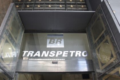 Transpetro inicia transporte marítimo para empresas externas à Petrobras