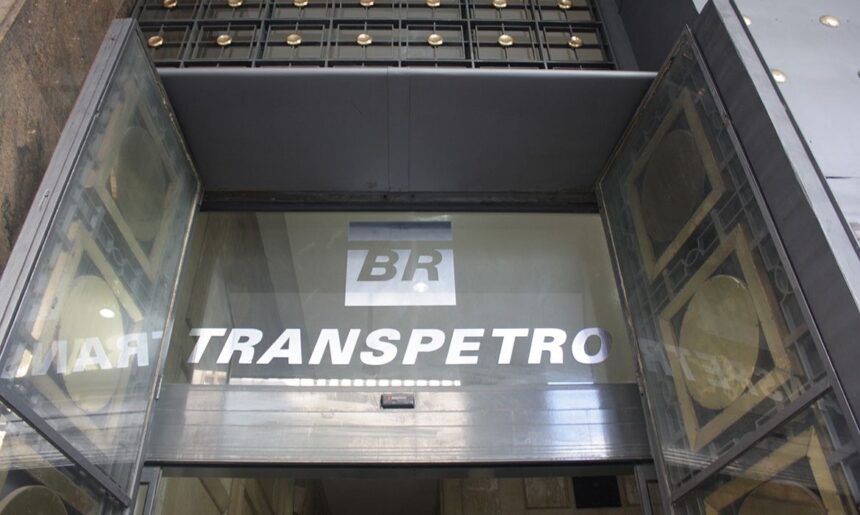 Transpetro inicia transporte marítimo para empresas externas à Petrobras
