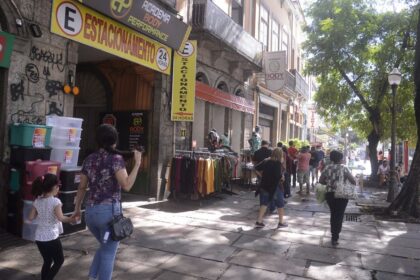 Vendas no comércio varejista crescem 0,4% em janeiro e atingem recorde