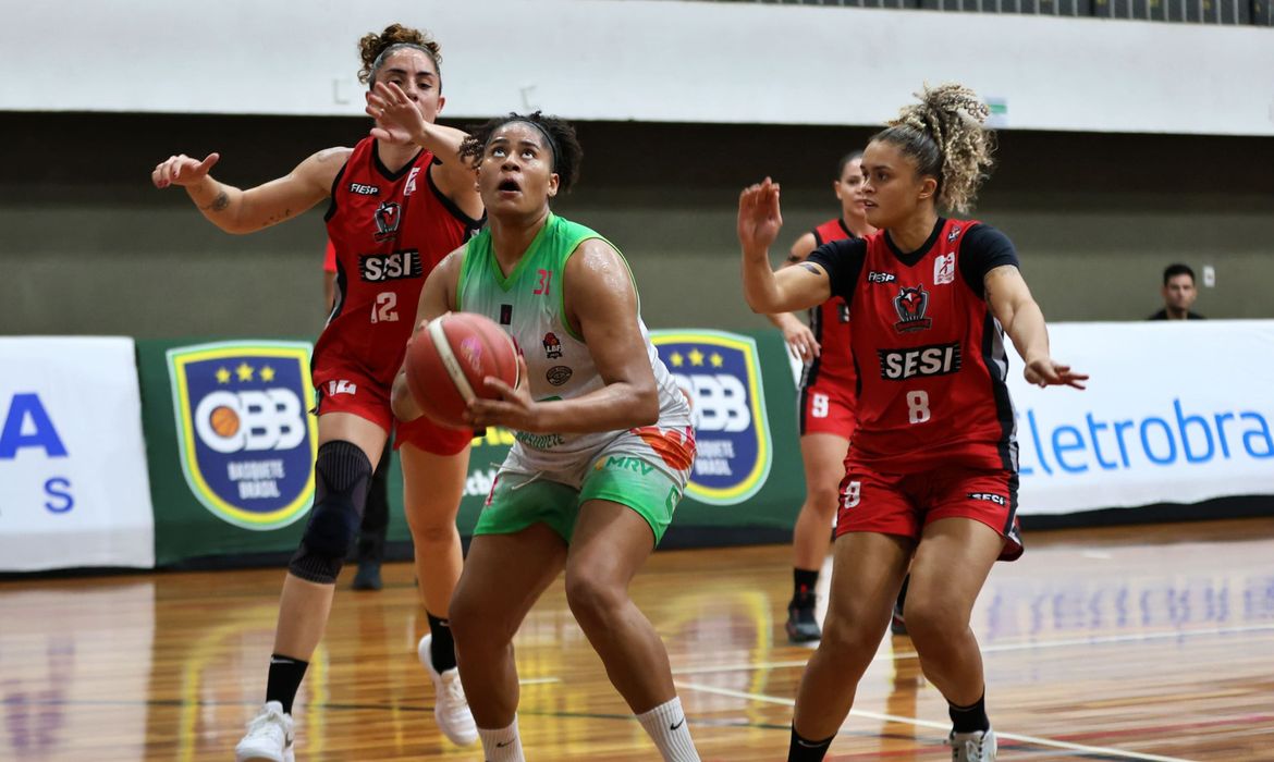 Basquete Feminino: TV Brasil transmite Sesi Araraquara X Santo André