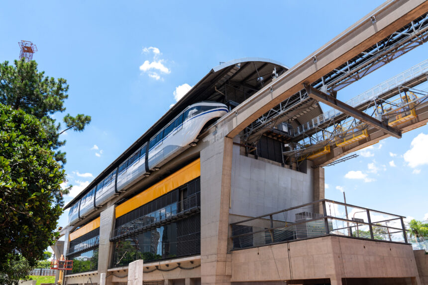 Linha 17-Ouro do Metrô de SP é inaugurada com sistema de automação