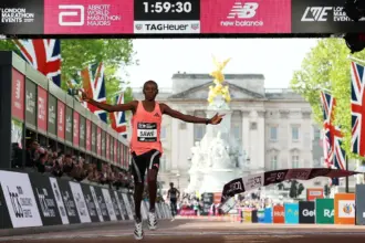 Sebastian Sawe faz história e corre maratona abaixo de 2 horas