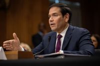 Marco Rubio afirma que EUA não podem permitir controle iraniano no Estreito de Ormuz