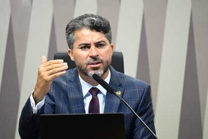 Ministro de Minas e Energia será ouvido sobre antecipação de termelétricas e impactos regulatórios