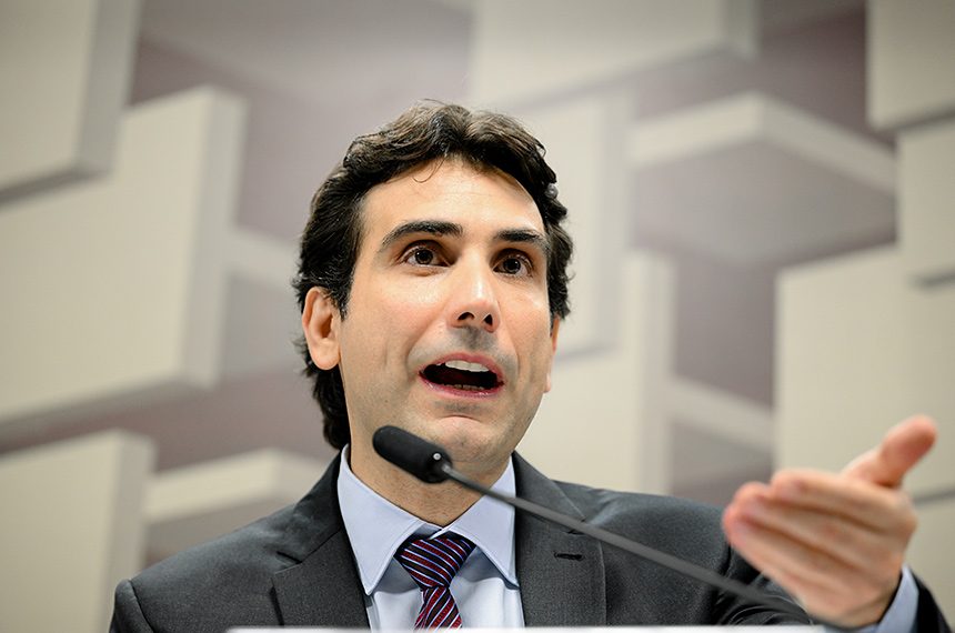 Presidente do BC defende atuação rápida no caso Master e alerta para limitações estruturais