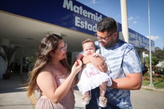 Governo de São Paulo propõe ampliar licença-paternidade de servidores para 20 dias
