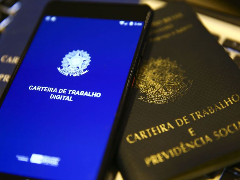 Projeto prevê manutenção de empregos em privatizações de estatais
