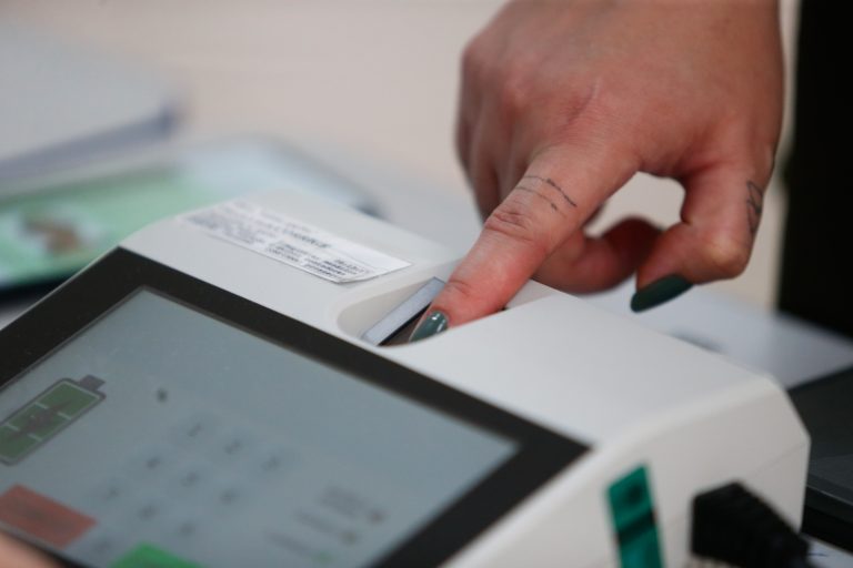 Candidaturas a deputado federal mobilizam R$ 982 milhões em campanha