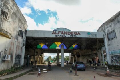 Comissão analisa ampliação de indenização para servidores em fronteiras