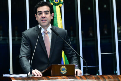 Bruno Dantas renuncia ao cargo de ministro do TCU