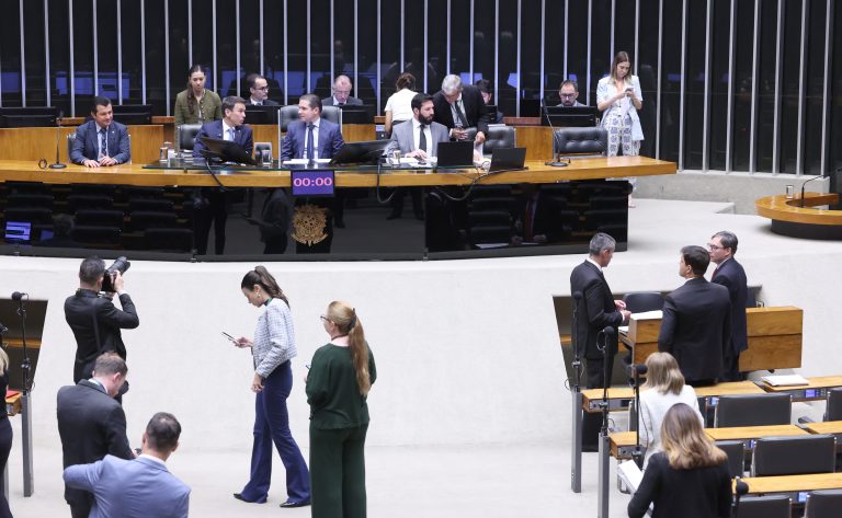 Câmara aprova urgência para projetos de agroecologia e turismo