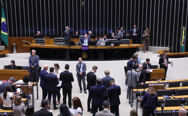 Câmara prorroga dedução de IR para doações contra o câncer