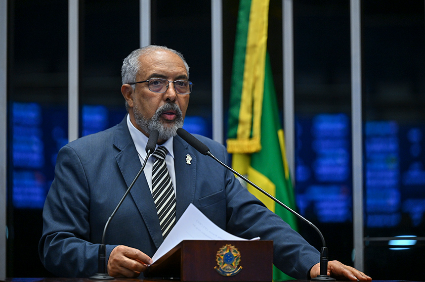 Paim pede mais auditores fiscais do trabalho