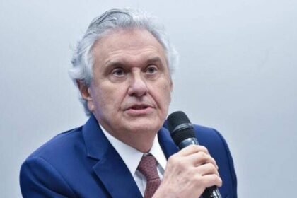Ronaldo Caiado critica Bolsonaro por falta de entregas
