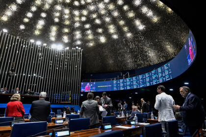 Senado aprova projeto que incentiva autocuidado no SUS