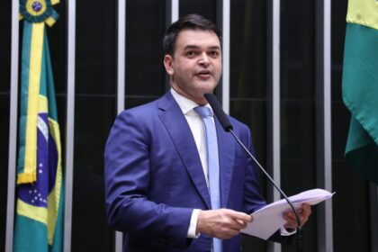 Câmara aprova regras para reajuste de custas judiciais e isenção para quem ganha até R$ 5 mil