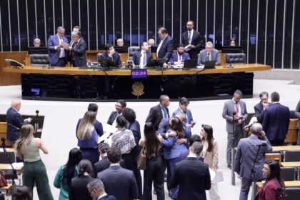 Câmara vota sistema para rastrear estoque de remédios do SUS
