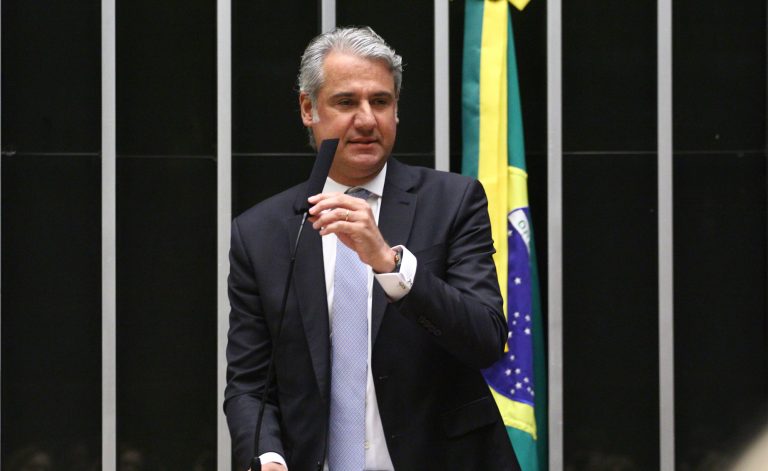 Câmara aprova corte de impostos para resseguradoras brasileiras
