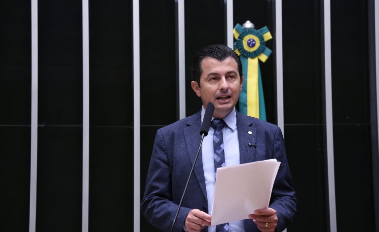 Câmara aprova regras para venda e troca de milhas por dinheiro