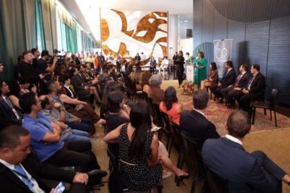 Câmara dos Deputados celebra 30 anos de visitação institucional