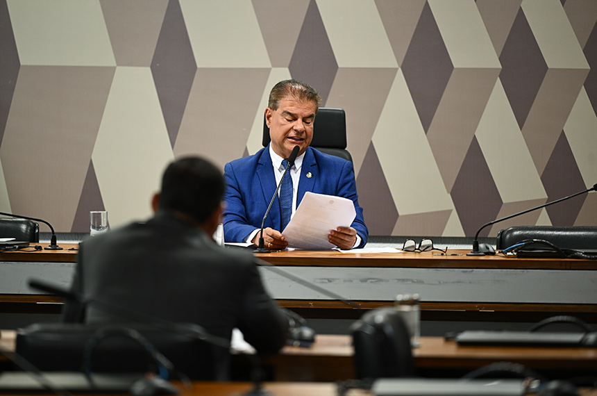 CRE acompanha processo de resposta do Brasil a tarifas dos EUA