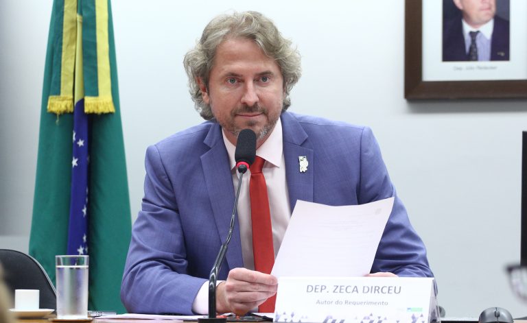 Deputado pede análise da Câmara sobre propostas de ensino a distância