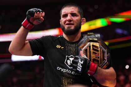 Makhachev mira defesa de título do UFC em 2026
