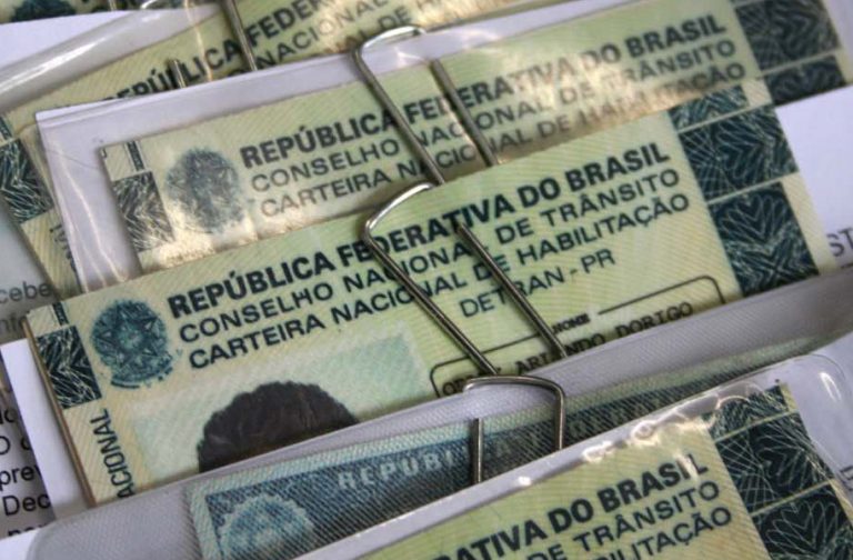 Comissão aprova isenção de taxa para remarcação de exames de CNH