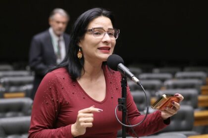 Comissão aprova lei que protege símbolos culturais de povos tradicionais
