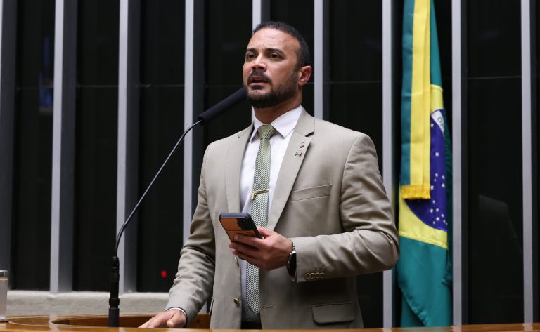 Comissão aprova prisão especial para vigilantes e gestores de segurança