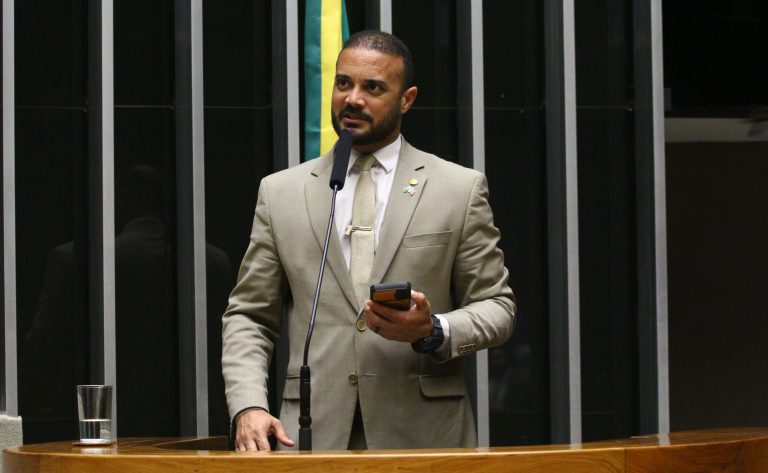 Comissão aprova regras para combater fraudes financeiras no mercado