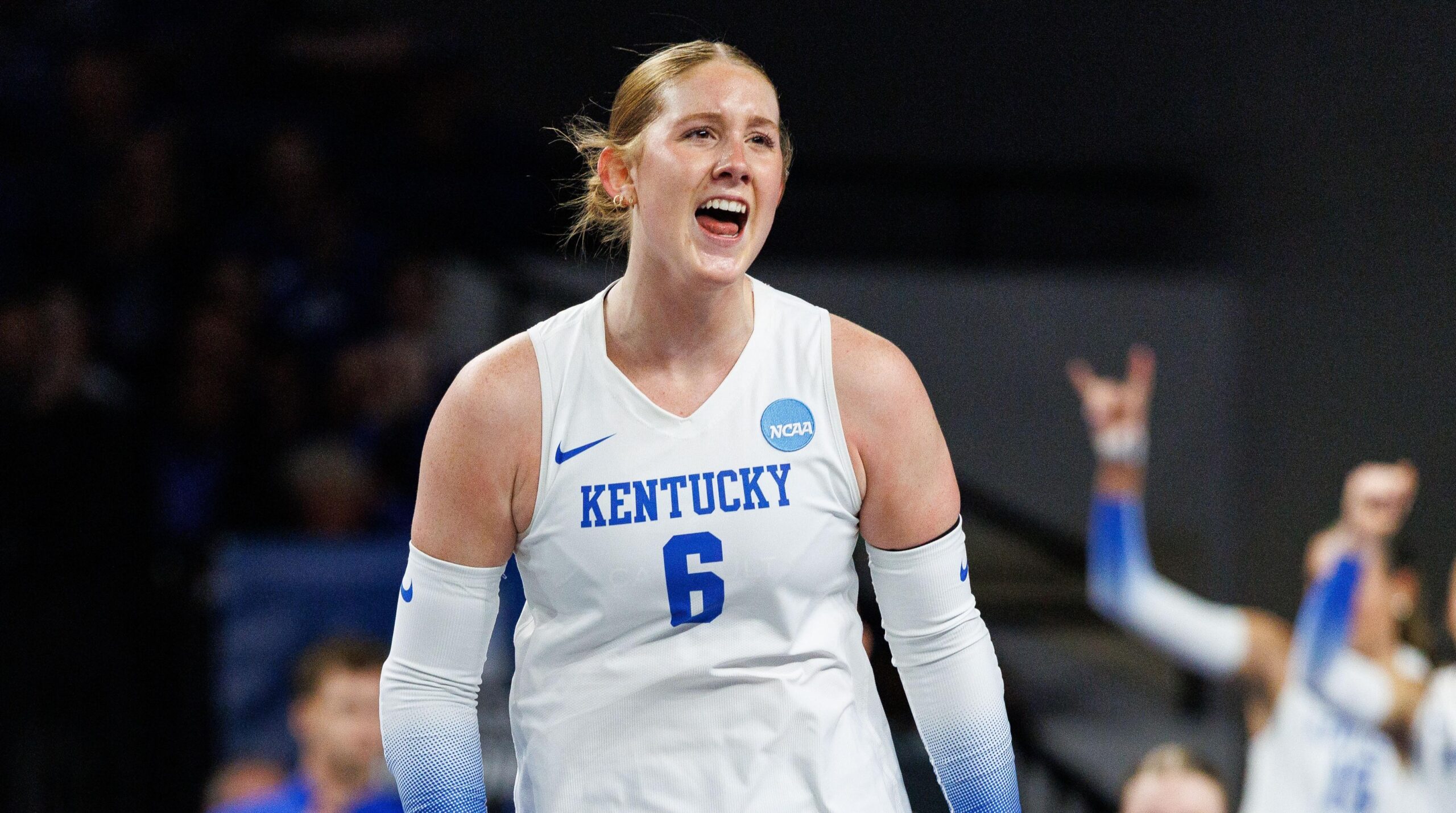 Vôlei do Kentucky vence Wisconsin por 3 a 0 em Milwaukee