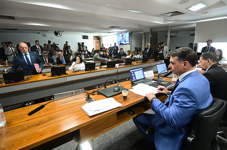 Comissão de Segurança Pública aprova aumento de penas para crimes contra agentes