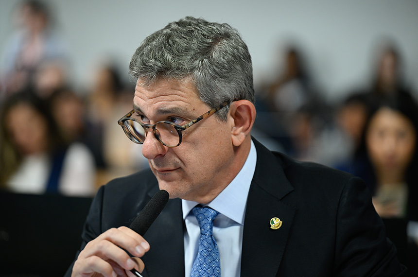 Comissão aprova política nacional para gestão do sistema costeiro-marinho