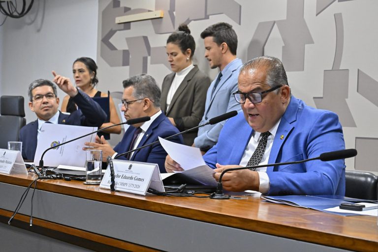 Comissão mista aprova aumento de indenização para servidores de fronteira