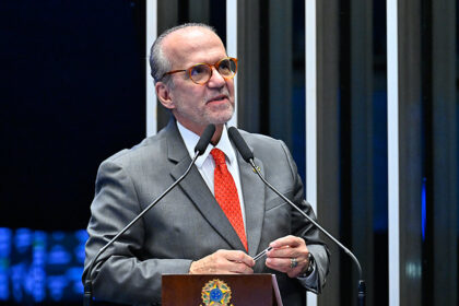 Senador defende incentivo ao uso de biocombustíveis em navios