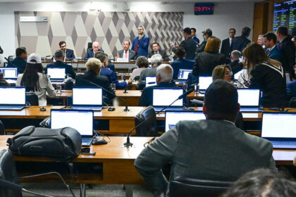 CCJ do Senado aprova penas mais rígidas para maus-tratos a animais