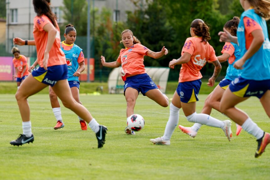 Senado aprova prioridade para futebol feminino na política esportiva