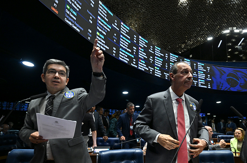Senado aprova aumento de pena para roubo de combustíveis