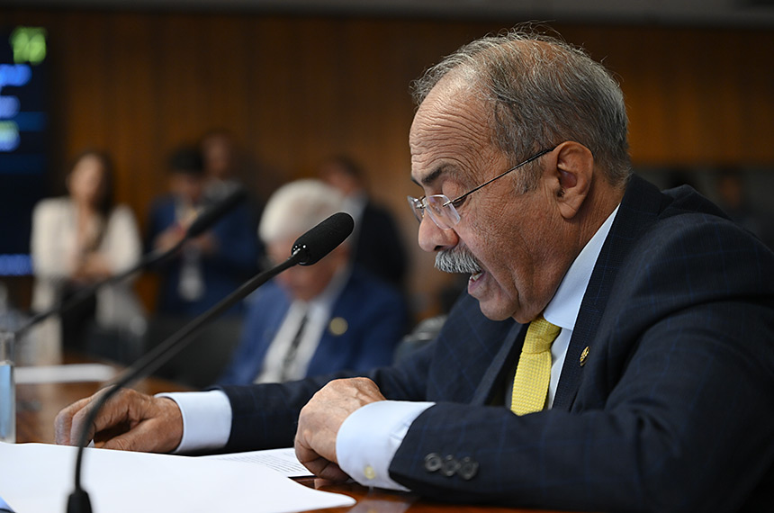 Comissão aprova inflação como teto para reajuste de energia