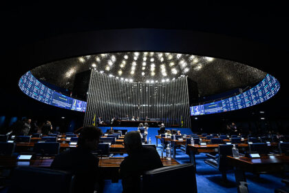Senado aprova lei contra repatriação de crianças vítimas de violência